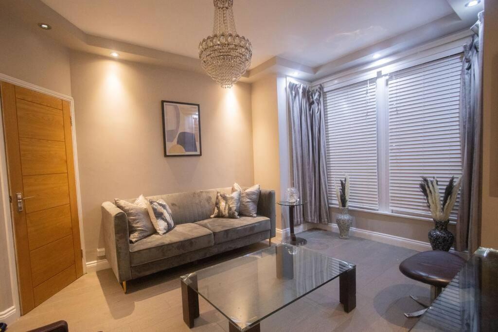 Oikoshomes Three Bedroom Flat In Лондон Экстерьер фото