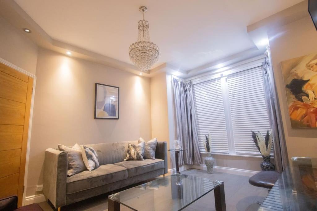 Oikoshomes Three Bedroom Flat In Лондон Экстерьер фото